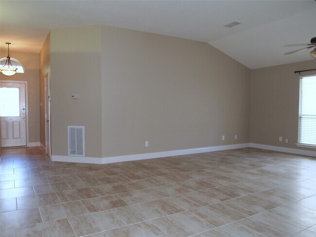 Building Photo - 20838 Kings Clover Ct