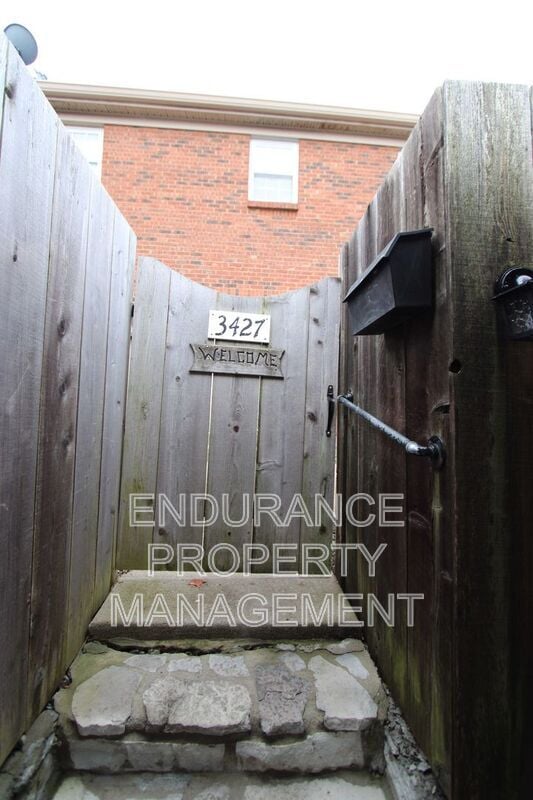 Building Photo - 3427 Sunbury Ln