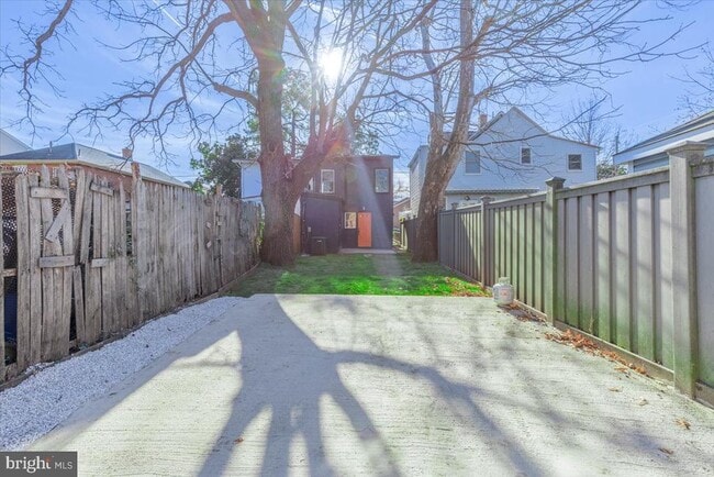 Building Photo - 4702 Meade St NE