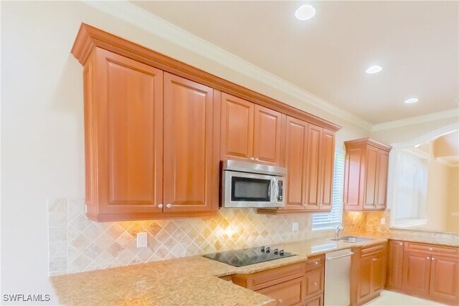 Building Photo - 2915 Coco Lakes Dr