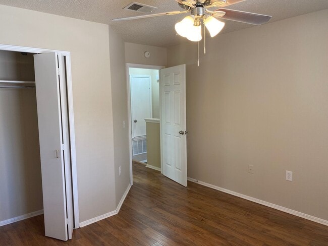 Building Photo - 4111 Camphor Way