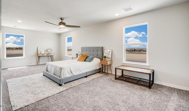 Building Photo - 14604 Pebble Hills Blvd