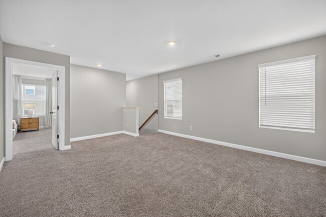 Building Photo - 314 Hyssop Ct