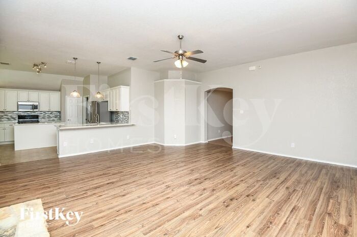 Building Photo - 536 Harbor Crest Rd