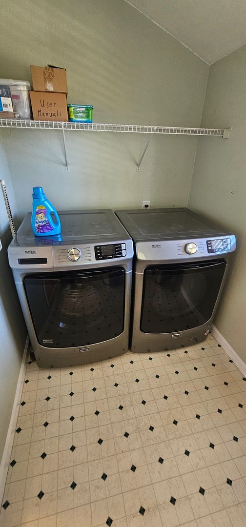 Building Photo - For Rent 2 Bedroom 1 Bathroom 1 Car Garage