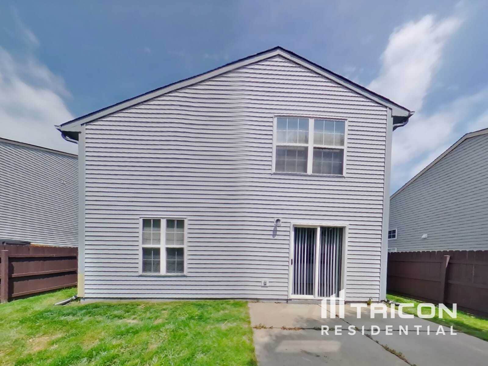 Building Photo - 4531 Riverbrook Ln