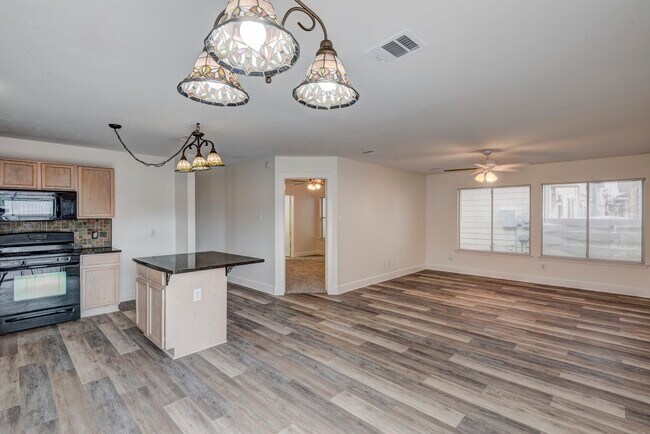 Building Photo - 9622 Farrell Dr