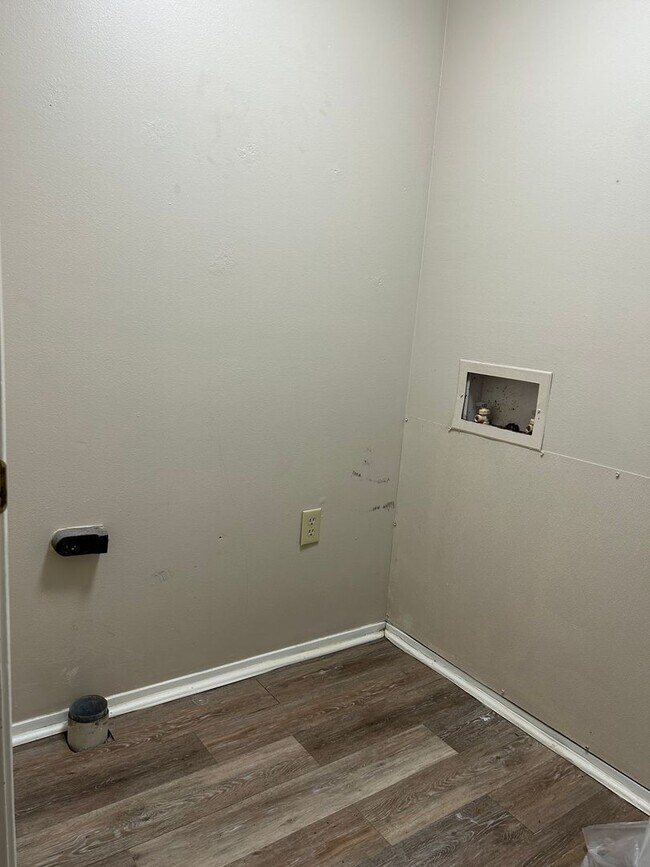 Building Photo - Charming 2 Bed, 1.5 Bath Townhouse in Lafayette!