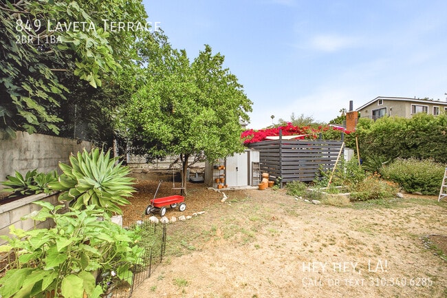 Building Photo - 849 Laveta Terrace