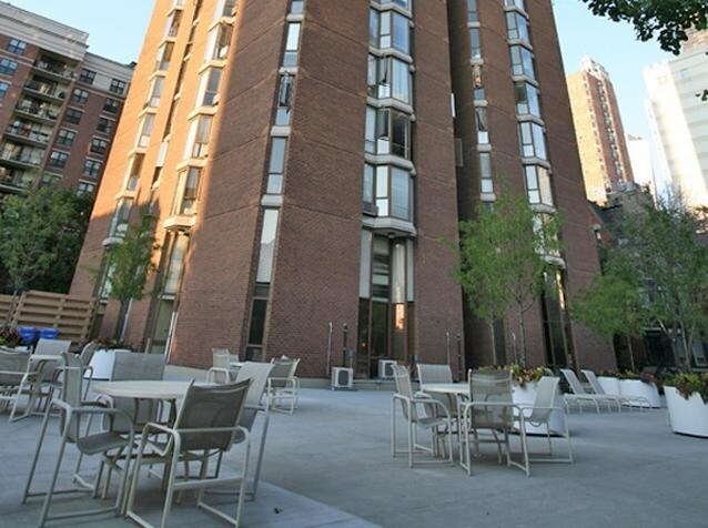 Building Photo - 54 E Chestnut St