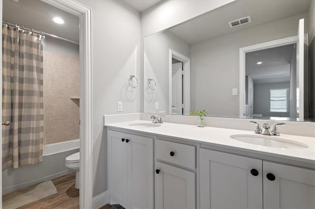 Building Photo - 405 Rosie Ct