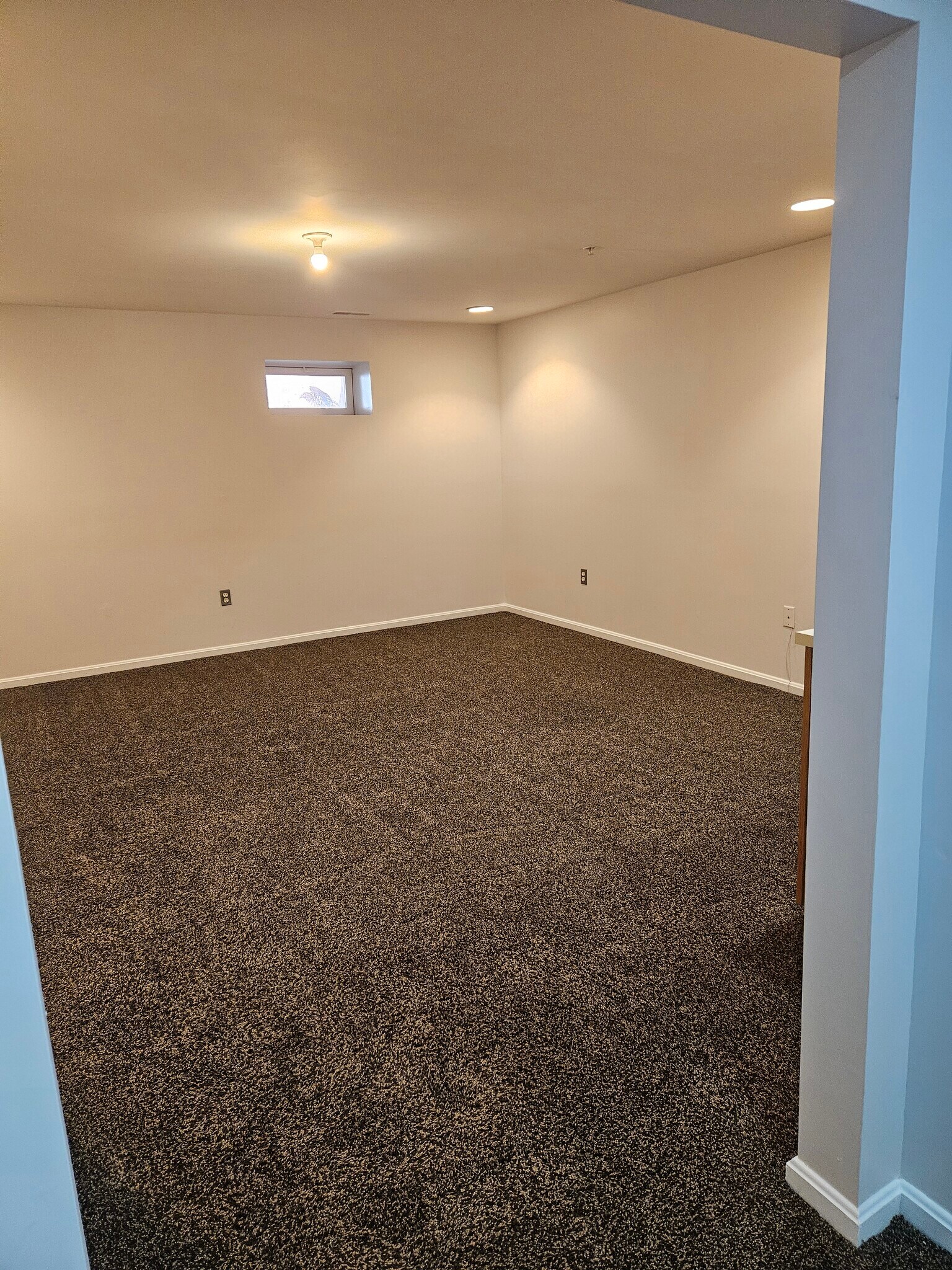 Building Photo - 10624 Riva Pl