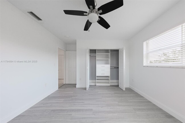 Building Photo - 3401 SW 141st Ave