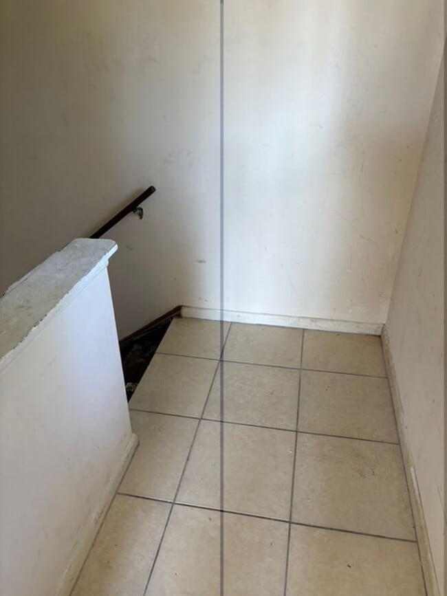 Building Photo - 1418 19th St W