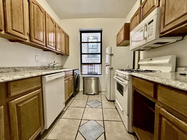 Floorplan - 182 Claremont Avenue
