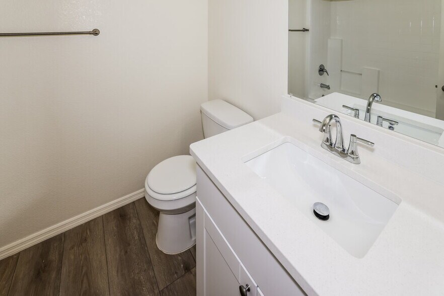 Building Photo - 11841 W Wethersfield Rd