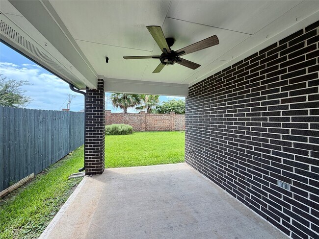 Building Photo - 13337 Silver Egret Ln
