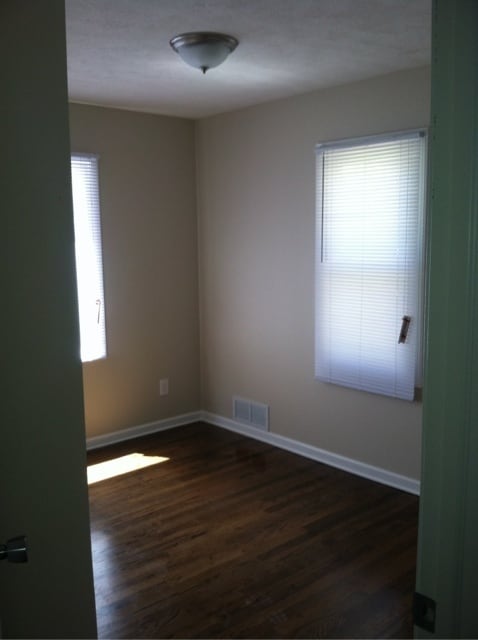 Building Photo - Premium Ralston Location!   Cozy 3 Bedroom...