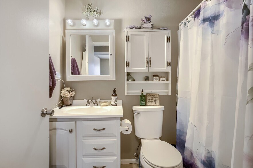 Building Photo - 2824 Worthington Ave