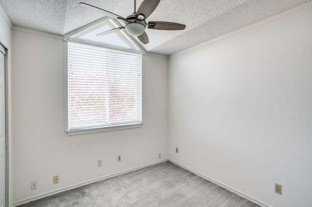 Building Photo - 2401 Brooke Ct