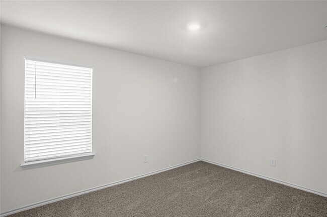 Building Photo - 3425 Marie Dr