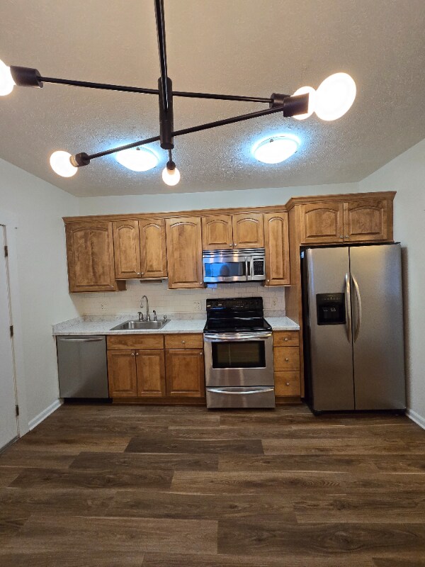 Building Photo - 2472 Overlook Rd