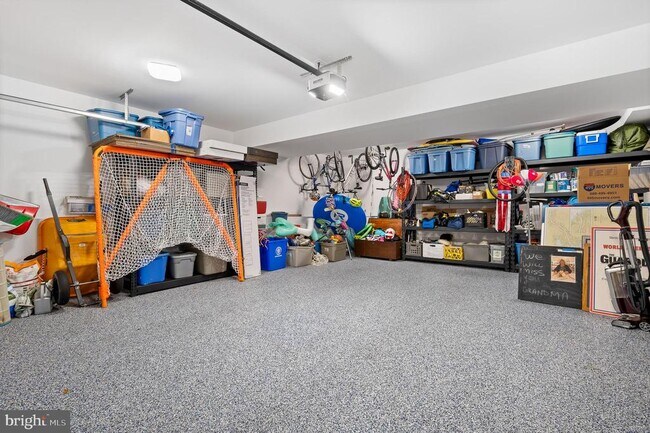 Building Photo - 1615 Spottsworth Way