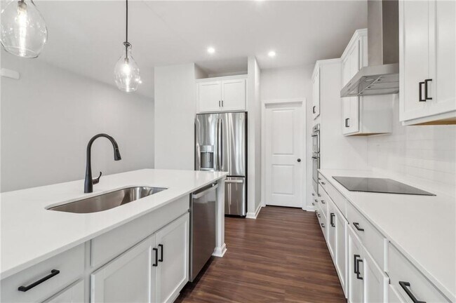 Building Photo - 2072 Buice Lake Pkwy