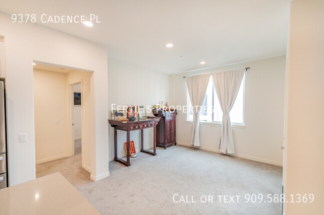 Building Photo - 9378 Cadence Pl