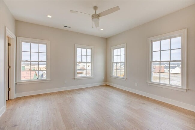 Building Photo - Brand New Construction Townhome in Norton Commons