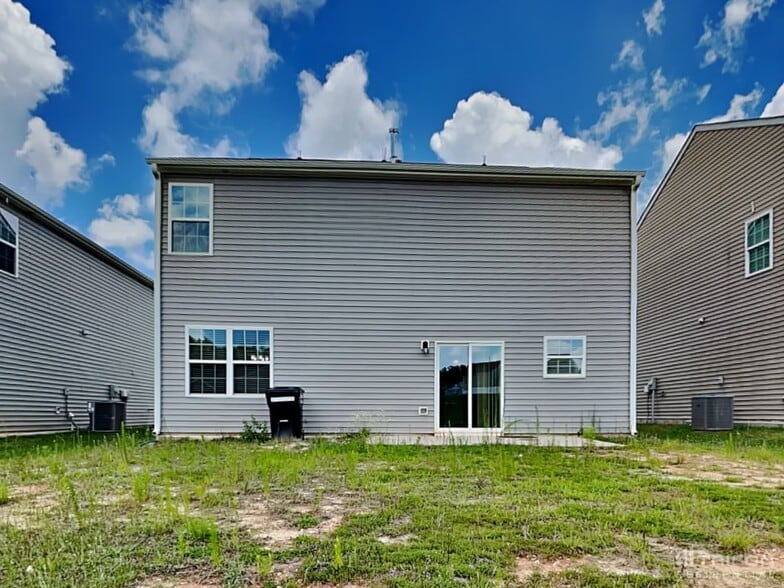 Building Photo - 82 Relict Dr