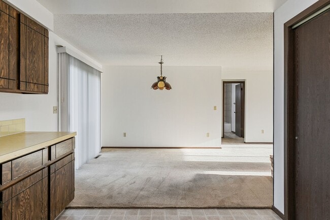 Building Photo - 1417 Fleta Ct