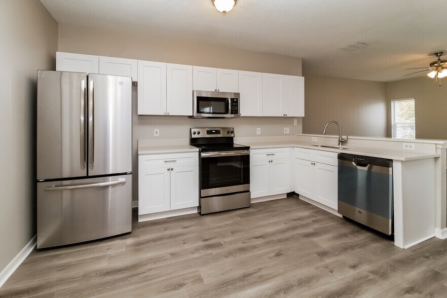 Building Photo - 515 Maricopa Dr
