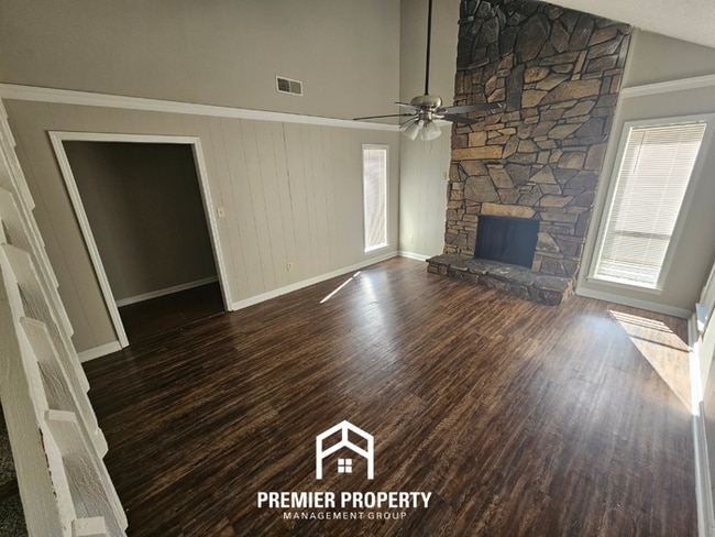 Building Photo - 3951 Silverleaf Rd