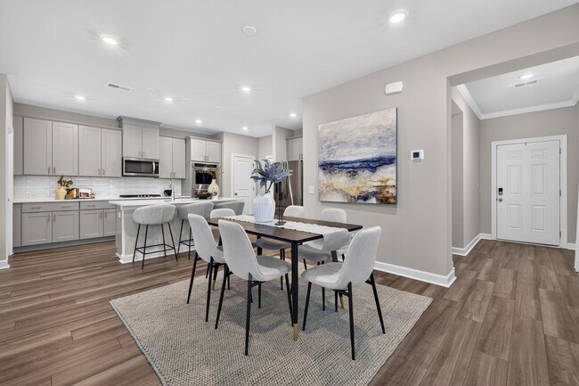 Building Photo - 314 Hyssop Ct