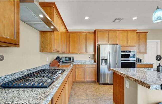 Building Photo - 4630 Summer Azure St