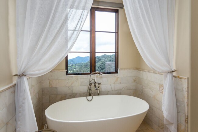 Building Photo - Flexible terms - A Rare Retreat hidden above the Canyons + Separate Guest House  Fully furnished:...