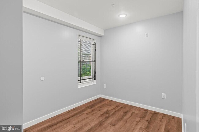 Building Photo - 2044 N Carlisle St