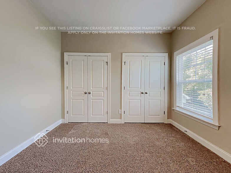 Building Photo - 8426 Fairlight Dr