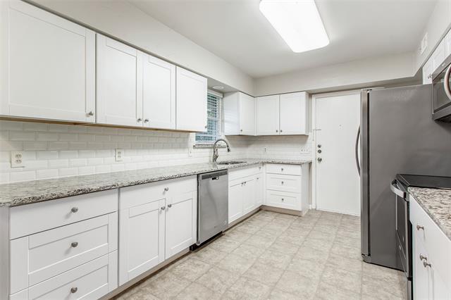 Building Photo - 6508 St Moritz Ave