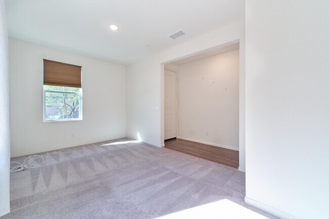 Building Photo - 85494 Cortona Ct