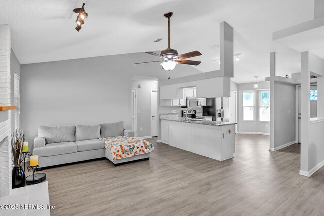 Building Photo - 3184 Ryans Ct