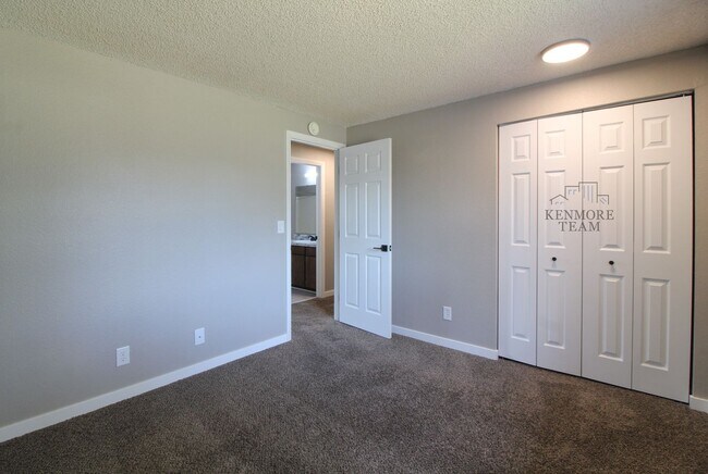Building Photo - 1602 Swift Blvd