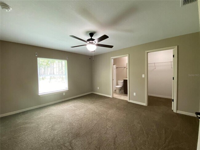 Building Photo - 13760 SW 81 Cir