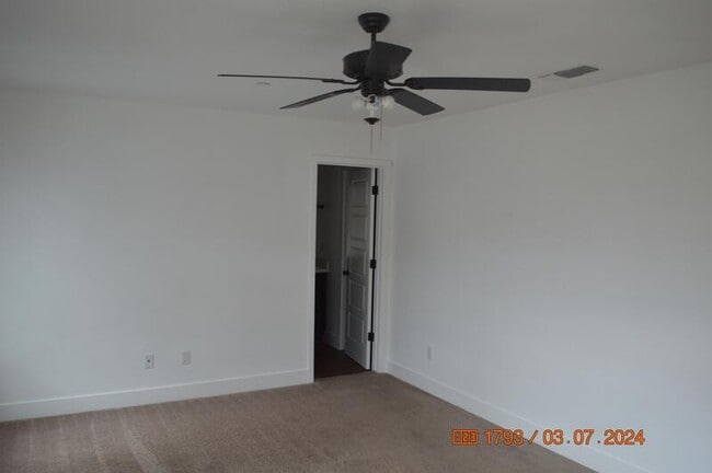 Building Photo - 1663 Thistle Ln