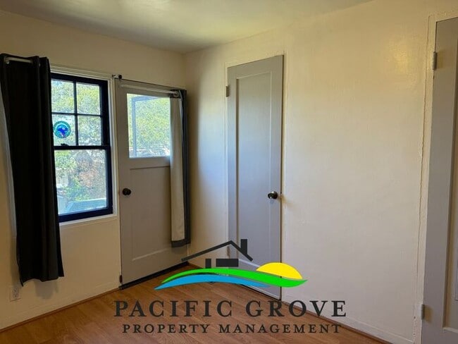 Building Photo - Delightful 3-Bedroom, 2 bath home in Pacif...