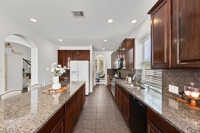 Building Photo - 4603 Red Hawk Ct