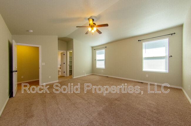 Building Photo - 1031 Old Town Ln
