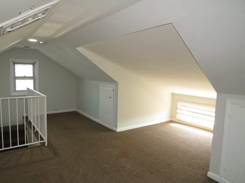 3rd Floor Living Area View 3 - 11 Louis St