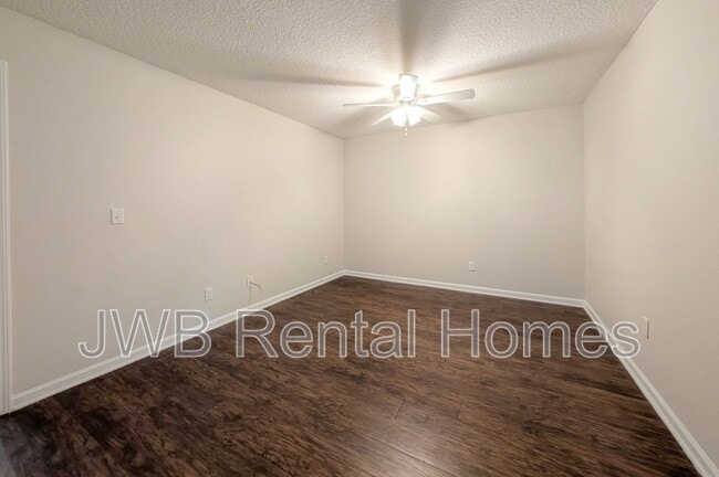 Building Photo - 7156 Timmerman Ln